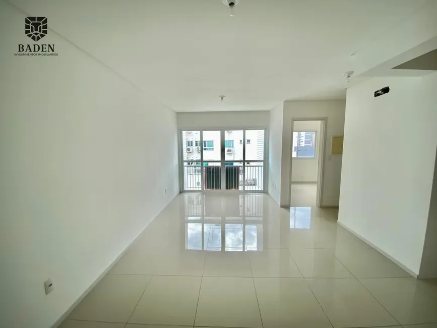 Apartamento com 2 quartos à venda, 64m2 em Nações, Balneario Camboriu - SC - imagem 2 Foto 2 de Apartamento com 2 quartos à venda, 64m2 em Nações, Balneario Camboriu - SC