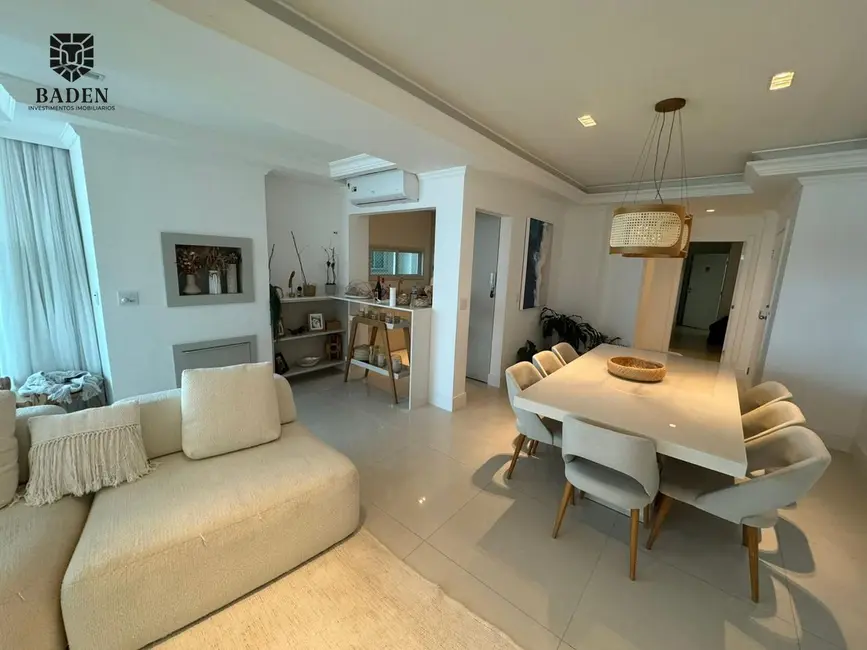 Foto 1 de Apartamento com 4 quartos à venda, 169m2 em Itapema - SC