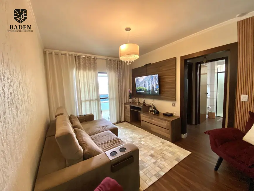 Apartamento com 3 quartos à venda, 114m2 em Pioneiros, Balneario Camboriu - SC - imagem 2 Foto 2 de Apartamento com 3 quartos à venda, 114m2 em Pioneiros, Balneario Camboriu - SC