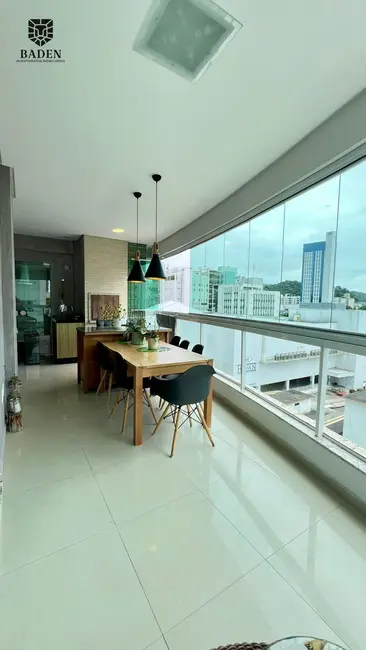 Apartamento com 3 quartos à venda, 118m2 em Pioneiros, Balneario Camboriu - SC - imagem 8 Foto 8 de Apartamento com 3 quartos à venda, 118m2 em Pioneiros, Balneario Camboriu - SC