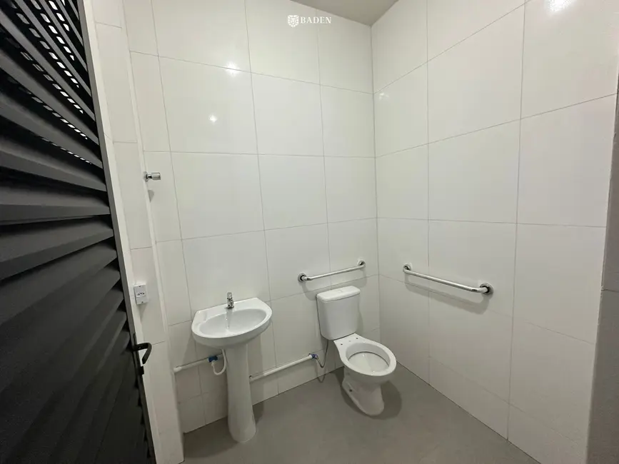 Foto 7 de Armazém / Galpão com 3 quartos à venda, 966m2 em Zona I, Umuarama - PR