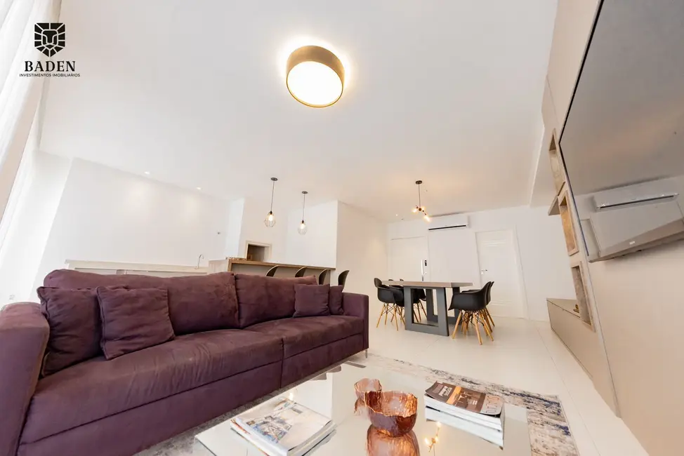 Apartamento com 4 quartos à venda, 165m2 em Centro, Balneario Camboriu - SC - imagem 4 Foto 4 de Apartamento com 4 quartos à venda, 165m2 em Centro, Balneario Camboriu - SC