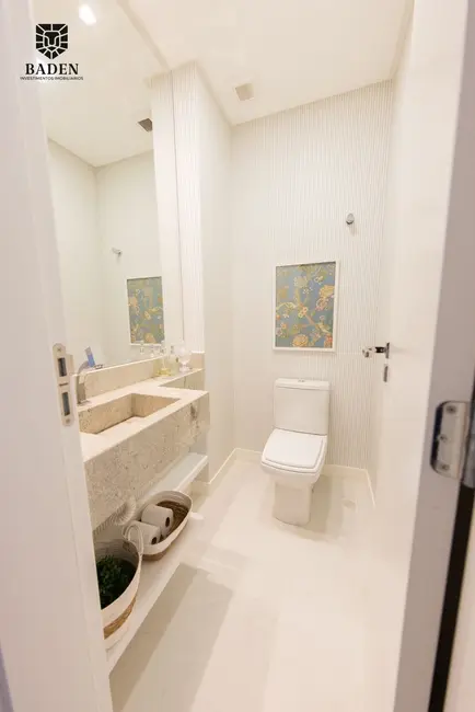 Apartamento com 4 quartos à venda, 165m2 em Centro, Balneario Camboriu - SC - imagem 7 Foto 7 de Apartamento com 4 quartos à venda, 165m2 em Centro, Balneario Camboriu - SC