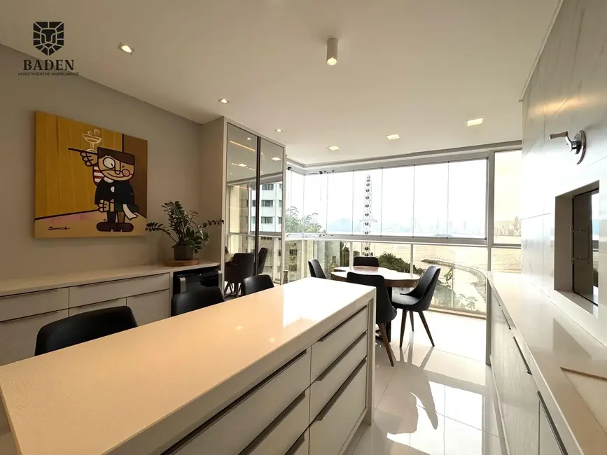 Foto 9 de Apartamento com 4 quartos à venda, 192m2 em Pioneiros, Balneario Camboriu - SC