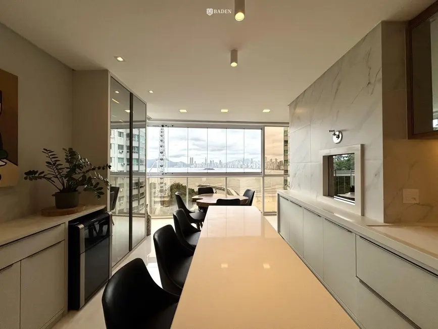 Foto 3 de Apartamento com 4 quartos à venda, 192m2 em Pioneiros, Balneario Camboriu - SC