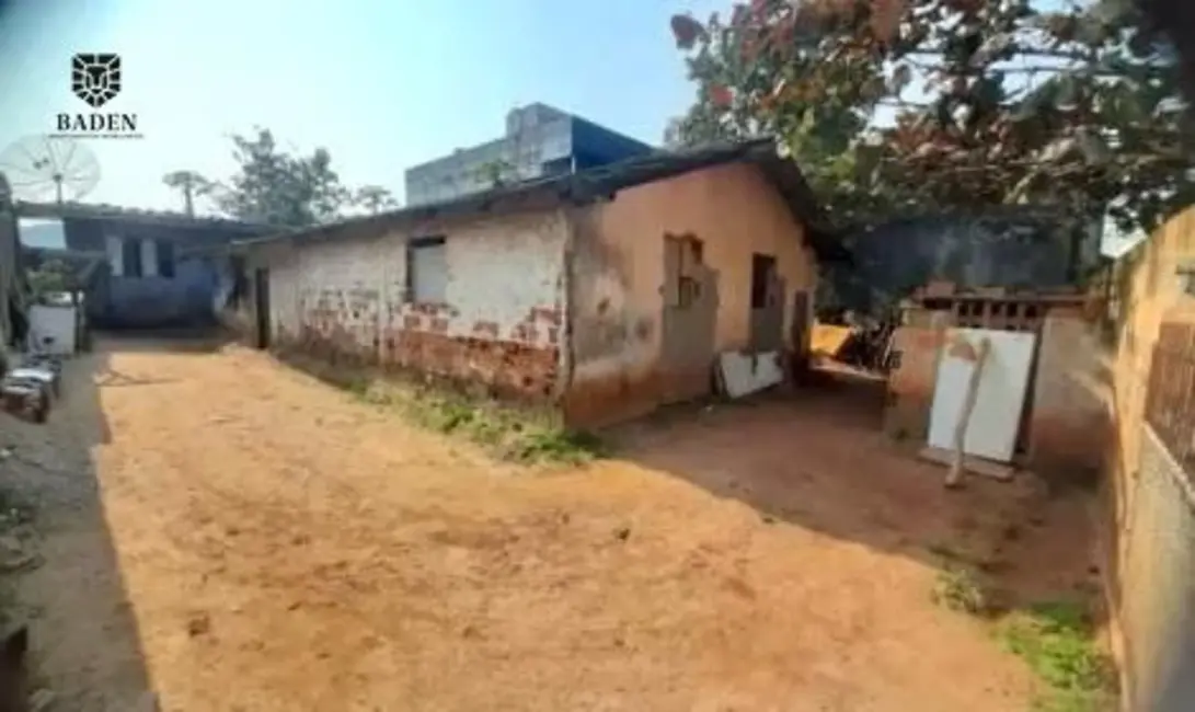 Foto 1 de Terreno / Lote à venda, 308m2 em Camboriu - SC