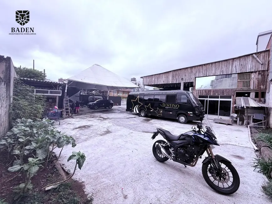 Foto 1 de Terreno / Lote à venda, 312m2 em Camboriu - SC