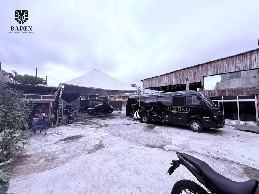 Foto 3 de Terreno / Lote à venda, 312m2 em Camboriu - SC