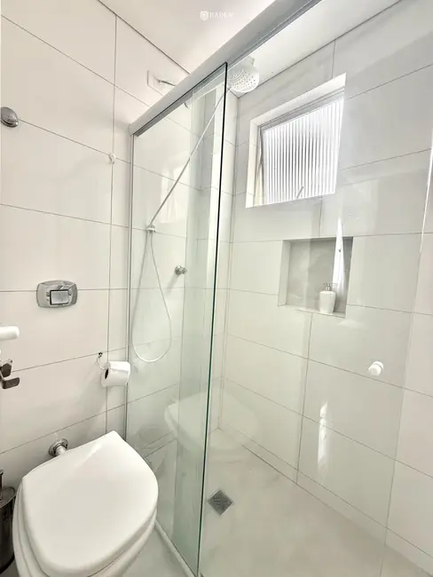 Apartamento com 3 quartos à venda, 68m2 em Centro, Balneario Camboriu - SC - imagem 8 Foto 8 de Apartamento com 3 quartos à venda, 68m2 em Centro, Balneario Camboriu - SC