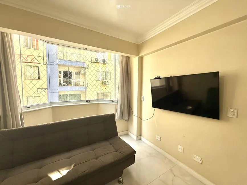 Apartamento com 3 quartos à venda, 68m2 em Centro, Balneario Camboriu - SC - imagem 2 Foto 2 de Apartamento com 3 quartos à venda, 68m2 em Centro, Balneario Camboriu - SC