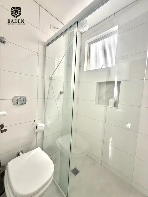 Apartamento com 3 quartos à venda, 68m2 em Centro, Balneario Camboriu - SC - imagem 8 Foto 8 de Apartamento com 3 quartos à venda, 68m2 em Centro, Balneario Camboriu - SC