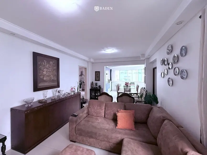Foto 3 de Apartamento com 2 quartos à venda, 100m2 em Pioneiros, Balneario Camboriu - SC