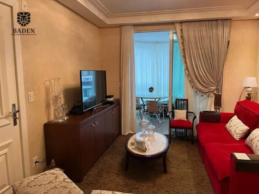 Apartamento com 3 quartos à venda, 139m2 em Centro, Balneario Camboriu - SC - imagem 8 Foto 8 de Apartamento com 3 quartos à venda, 139m2 em Centro, Balneario Camboriu - SC