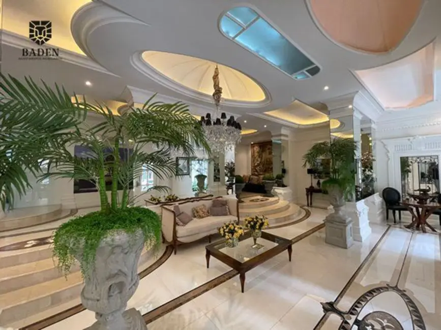 Apartamento com 3 quartos à venda, 139m2 em Centro, Balneario Camboriu - SC - imagem 3 Foto 3 de Apartamento com 3 quartos à venda, 139m2 em Centro, Balneario Camboriu - SC