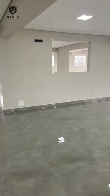 Sala Comercial com 1 quarto para alugar, 361m2 em Centro, Balneario Camboriu - SC - imagem 9 Foto 9 de Sala Comercial com 1 quarto para alugar, 361m2 em Centro, Balneario Camboriu - SC
