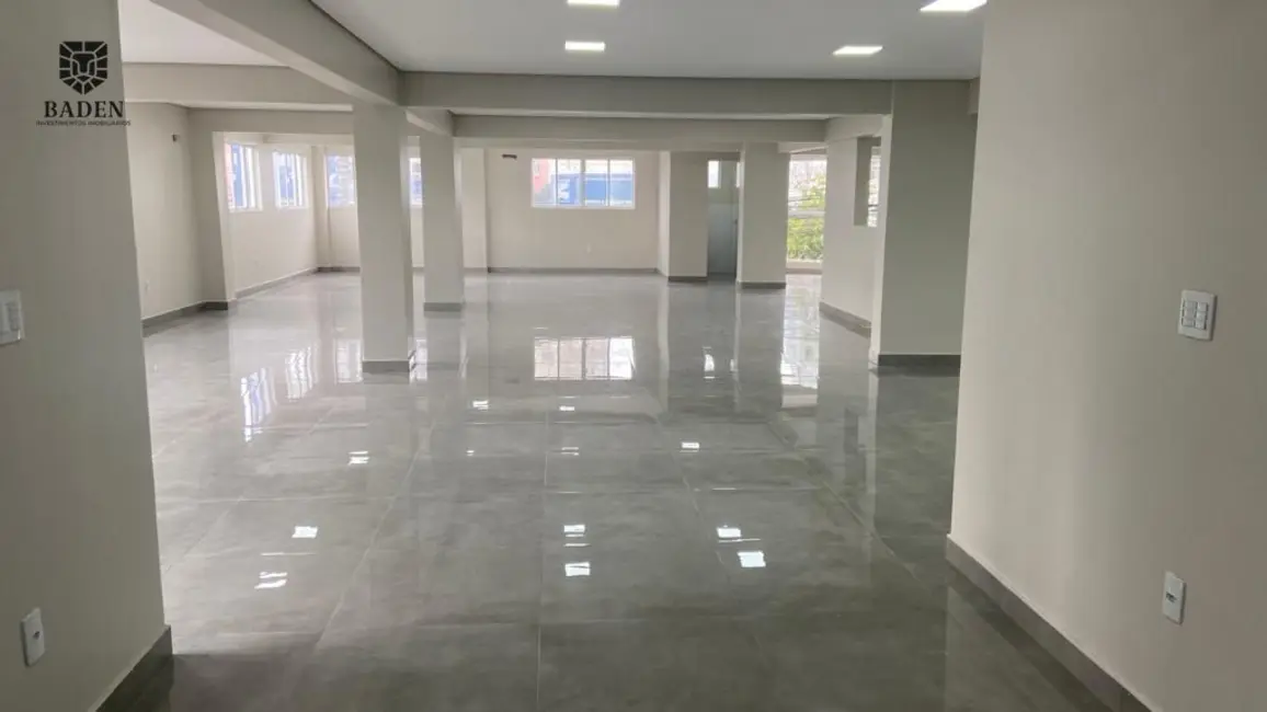 Sala Comercial com 1 quarto para alugar, 361m2 em Centro, Balneario Camboriu - SC - imagem 6 Foto 6 de Sala Comercial com 1 quarto para alugar, 361m2 em Centro, Balneario Camboriu - SC
