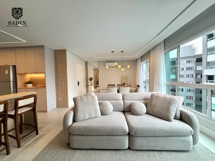 Foto 2 de Apartamento com 4 quartos para alugar, 144m2 em Centro, Balneario Camboriu - SC