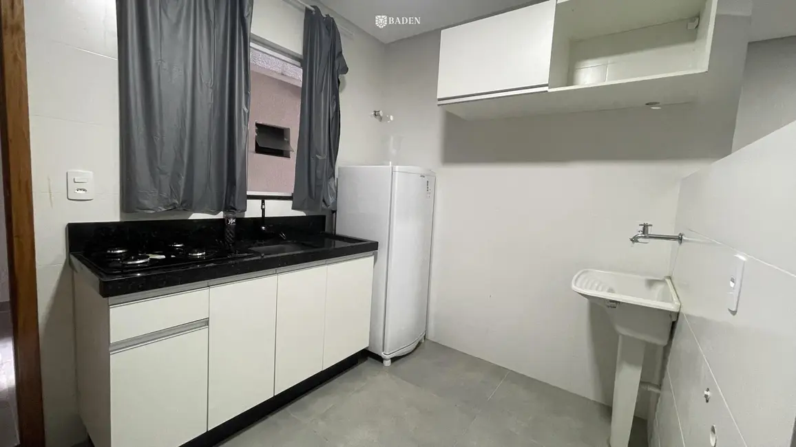 Foto 8 de Kitnet à venda, 20m2 em Municípios, Balneario Camboriu - SC
