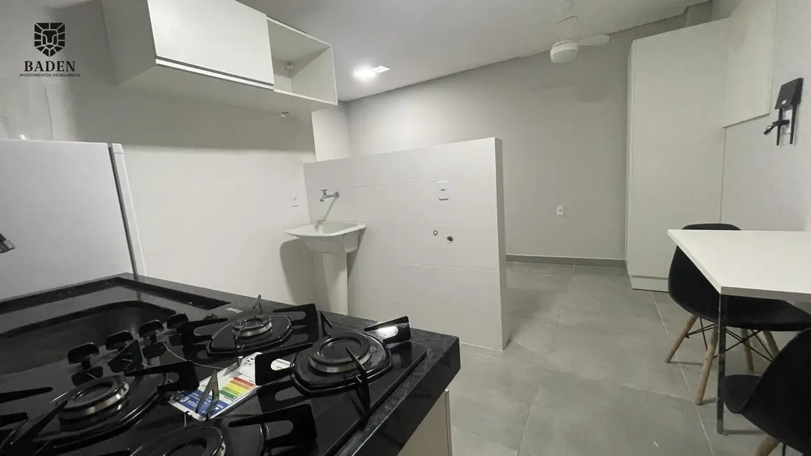 Kitnet à venda, 20m2 em Municípios, Balneario Camboriu - SC - imagem 7 Foto 7 de Kitnet à venda, 20m2 em Municípios, Balneario Camboriu - SC