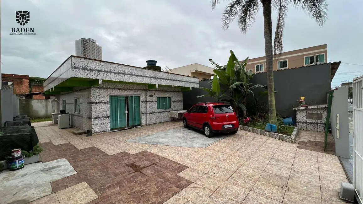 Foto 1 de Terreno / Lote à venda, 350m2 em Municípios, Balneario Camboriu - SC