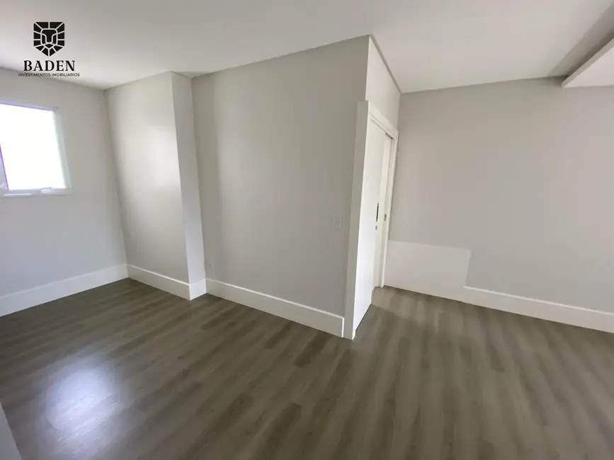 Apartamento com 4 quartos à venda, 237m2 em Balneario Camboriu - SC - imagem 7 Foto 7 de Apartamento com 4 quartos à venda, 237m2 em Balneario Camboriu - SC