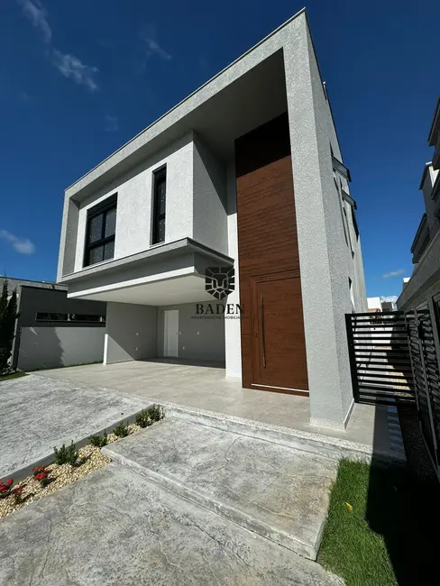 Foto 1 de Casa com 3 quartos à venda, 351m2 em Balneario Camboriu - SC