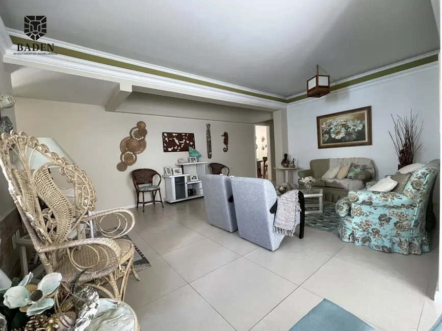 Apartamento com 4 quartos para alugar, 227m2 em Balneario Camboriu - SC - imagem 7 Foto 7 de Apartamento com 4 quartos para alugar, 227m2 em Balneario Camboriu - SC