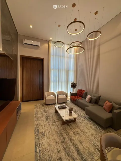 Foto 4 de Casa com 2 quartos à venda, 158m2 em Camboriu - SC