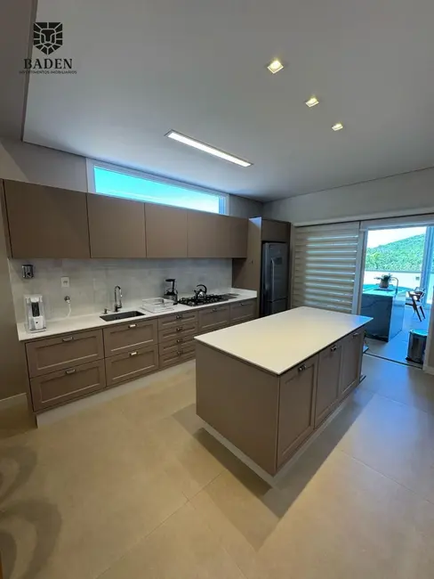 Casa com 2 quartos à venda, 158m2 em Camboriu - SC - imagem 9 Foto 9 de Casa com 2 quartos à venda, 158m2 em Camboriu - SC