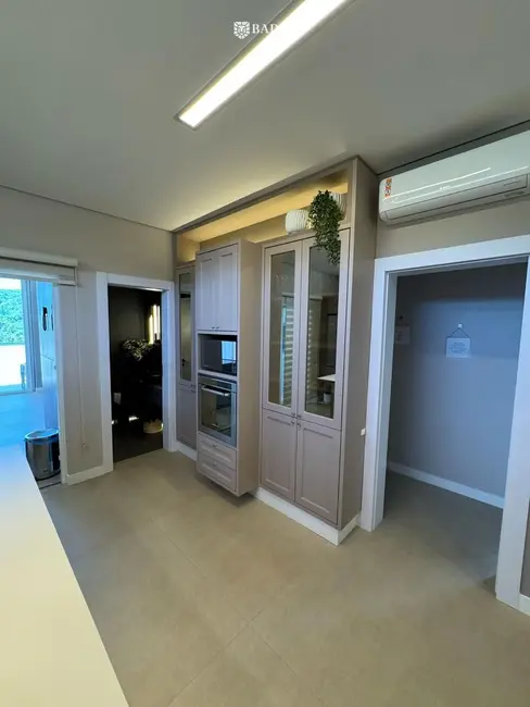 Foto 8 de Casa com 2 quartos à venda, 158m2 em Camboriu - SC