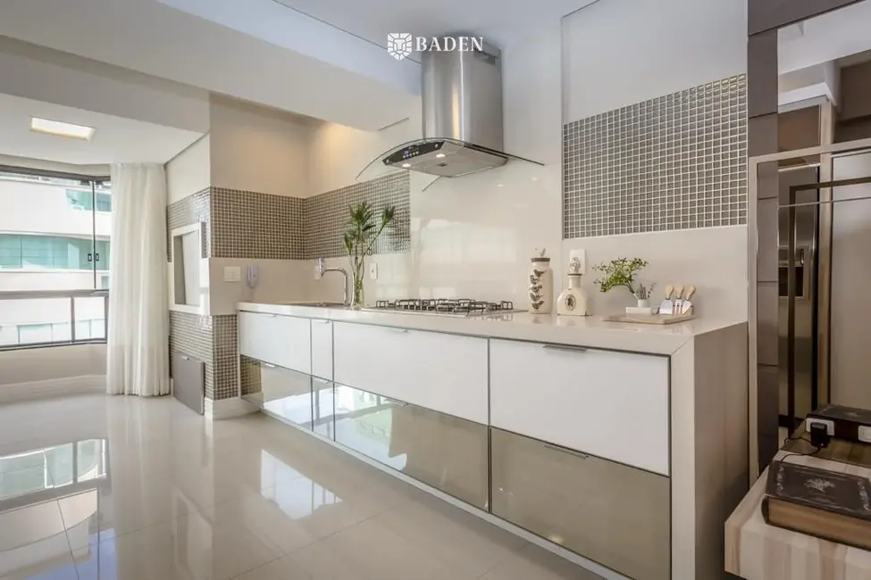 Foto 9 de Apartamento com 3 quartos à venda, 117m2 em Balneario Camboriu - SC