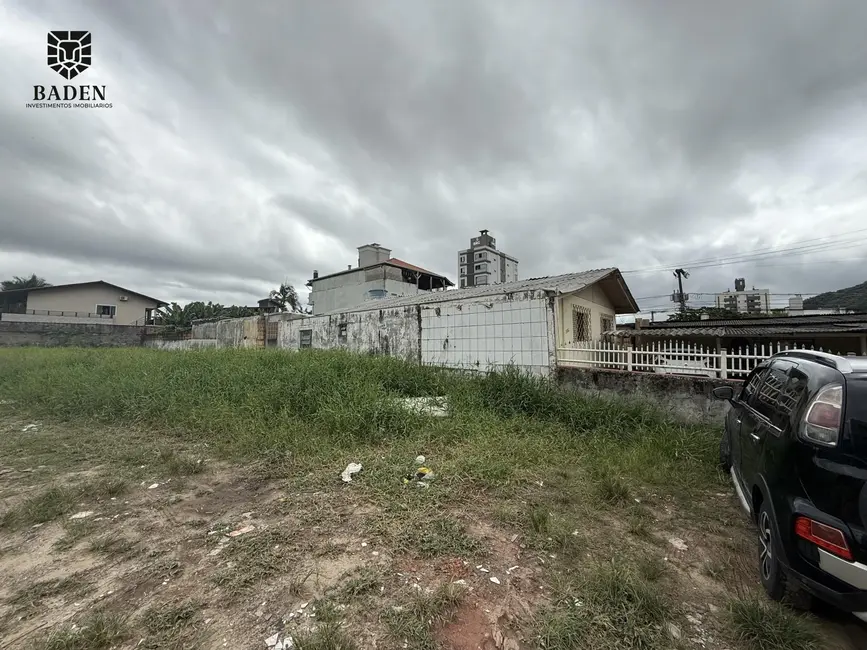 Foto 7 de Terreno / Lote à venda, 1700m2 em Camboriu - SC