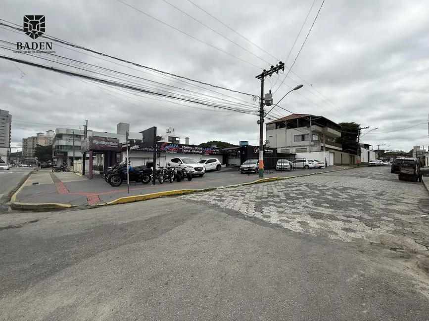 Foto 4 de Terreno / Lote à venda, 1700m2 em Camboriu - SC