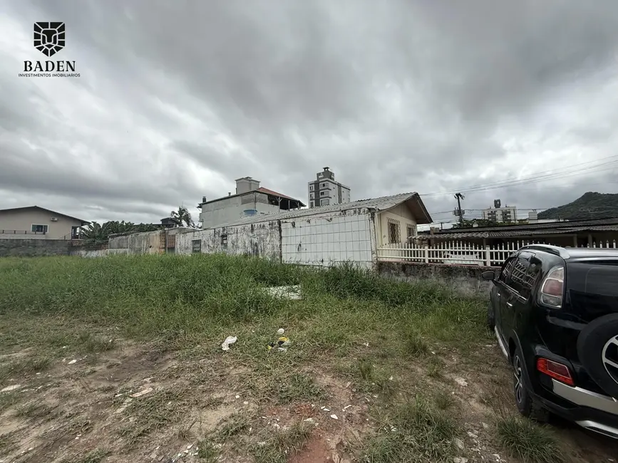 Foto 6 de Terreno / Lote à venda, 1700m2 em Camboriu - SC