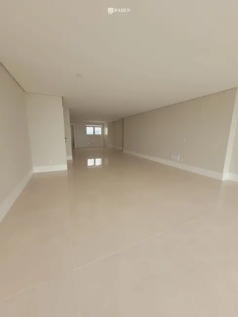Foto 7 de Apartamento com 4 quartos à venda, 194m2 em Balneario Camboriu - SC