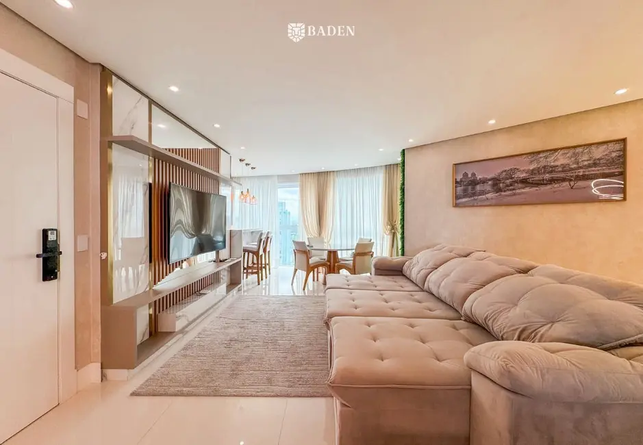 Apartamento com 3 quartos à venda, 139m2 em Centro, Balneario Camboriu - SC - imagem 1 Foto 1 de Apartamento com 3 quartos à venda, 139m2 em Centro, Balneario Camboriu - SC