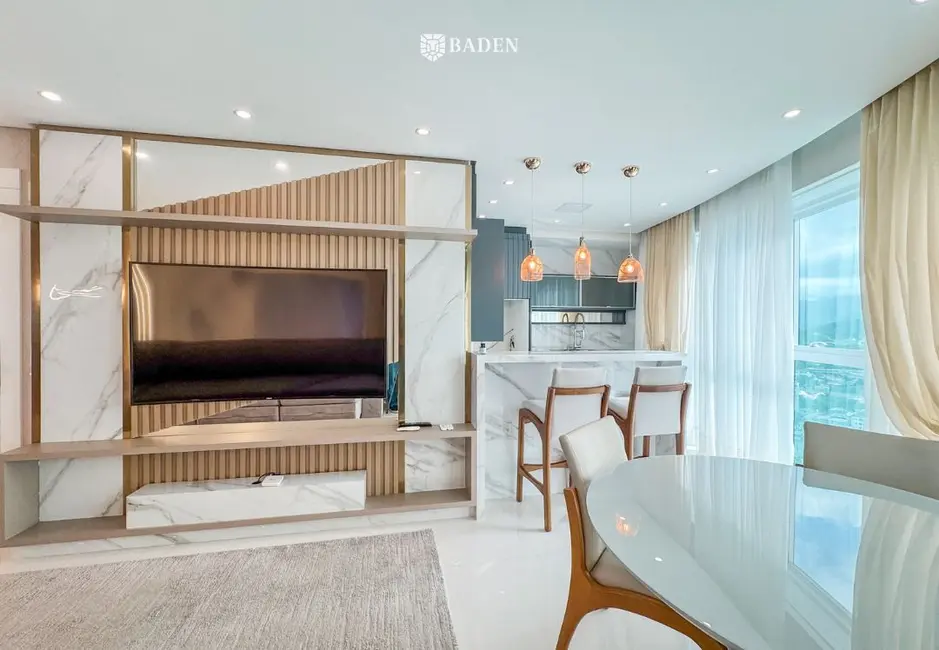 Apartamento com 3 quartos à venda, 139m2 em Centro, Balneario Camboriu - SC - imagem 5 Foto 5 de Apartamento com 3 quartos à venda, 139m2 em Centro, Balneario Camboriu - SC