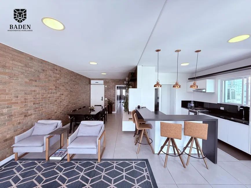 Foto 8 de Apartamento com 3 quartos à venda, 136m2 em Pioneiros, Balneario Camboriu - SC