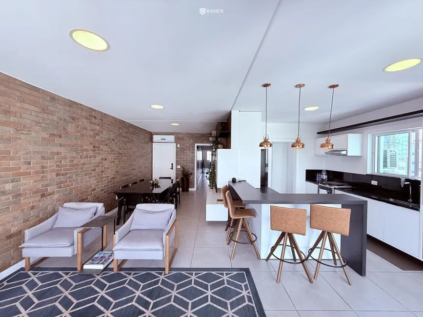 Foto 8 de Apartamento com 3 quartos à venda, 136m2 em Pioneiros, Balneario Camboriu - SC