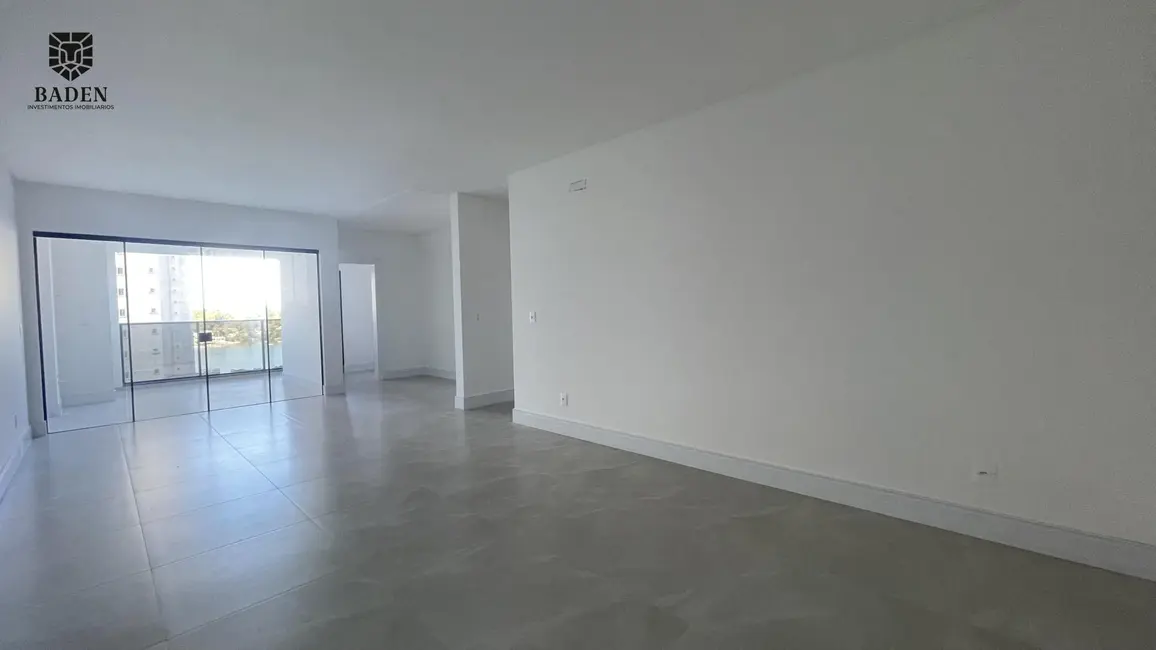 Apartamento com 3 quartos à venda, 116m2 em Itapema - SC - imagem 8 Foto 8 de Apartamento com 3 quartos à venda, 116m2 em Itapema - SC