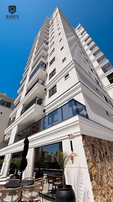 Foto 2 de Apartamento com 3 quartos à venda, 116m2 em Itapema - SC