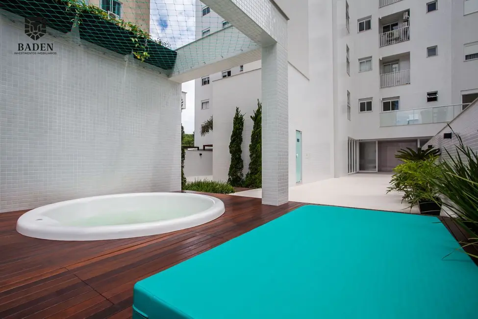 Foto 10 de Apartamento com 4 quartos à venda, 150m2 em Pioneiros, Balneario Camboriu - SC