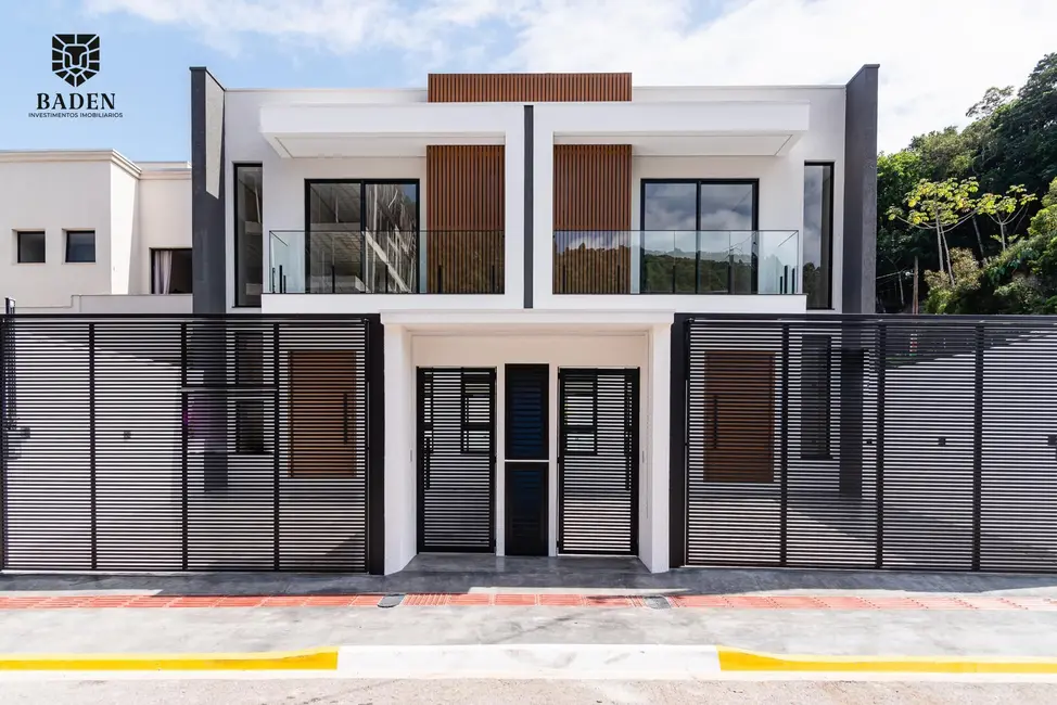 Casa com 3 quartos à venda, 136m2 em São Francisco de Assis, Camboriu - SC - imagem 2 Foto 2 de Casa com 3 quartos à venda, 136m2 em São Francisco de Assis, Camboriu - SC