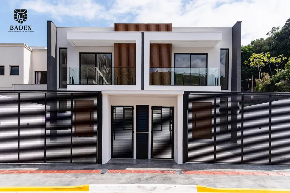 Casa com 3 quartos à venda, 136m2 em São Francisco de Assis, Camboriu - SC - imagem 1 Foto 1 de Casa com 3 quartos à venda, 136m2 em São Francisco de Assis, Camboriu - SC