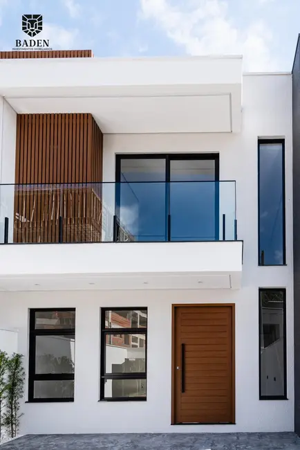 Casa com 3 quartos à venda, 136m2 em São Francisco de Assis, Camboriu - SC - imagem 4 Foto 4 de Casa com 3 quartos à venda, 136m2 em São Francisco de Assis, Camboriu - SC