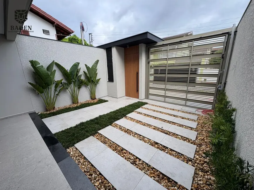 Foto 3 de Casa com 3 quartos à venda, 247m2 em Centro, Balneario Camboriu - SC