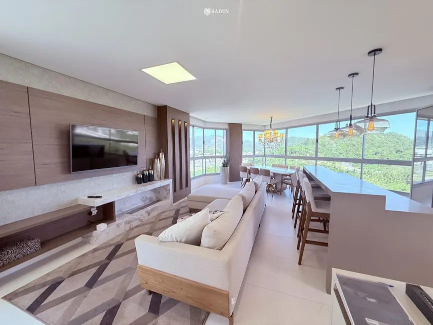 Foto 6 de Apartamento com 4 quartos à venda, 155m2 em Balneario Camboriu - SC