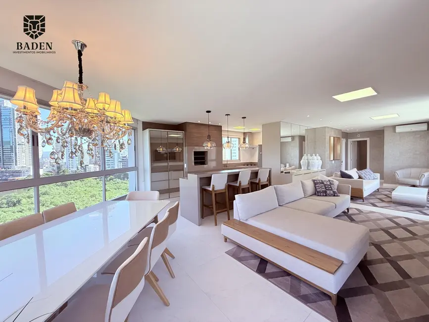 Apartamento com 4 quartos à venda, 155m2 em Balneario Camboriu - SC - imagem 3 Foto 3 de Apartamento com 4 quartos à venda, 155m2 em Balneario Camboriu - SC