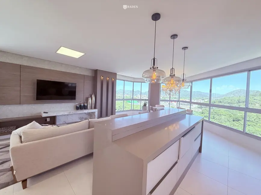 Foto 4 de Apartamento com 4 quartos à venda, 155m2 em Balneario Camboriu - SC
