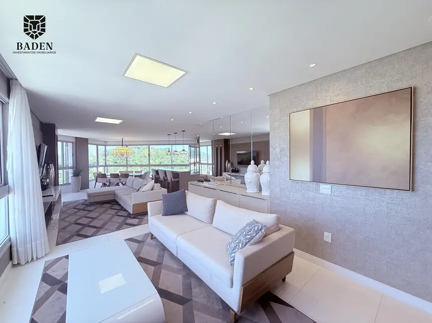 Apartamento com 4 quartos à venda, 155m2 em Balneario Camboriu - SC - imagem 8 Foto 8 de Apartamento com 4 quartos à venda, 155m2 em Balneario Camboriu - SC